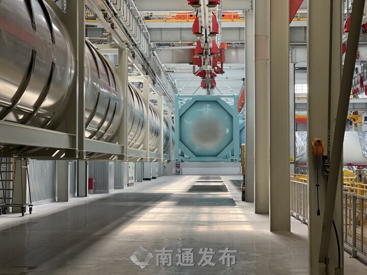 【南通發(fā)布】高溫下的“烤”驗(yàn) | 數(shù)智賦能打造“清涼車(chē)間”，高溫季中集環(huán)科生產(chǎn)繁忙有序